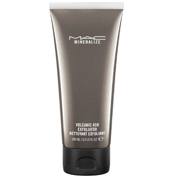 MAC Mineralize Volcanic Ash Exfoliator