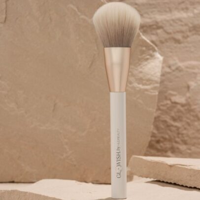 Huda Beauty GloWish All Over Face Powder Brush